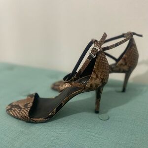 NWOB Michael Kors Snakeskin Embossed Leather Heels